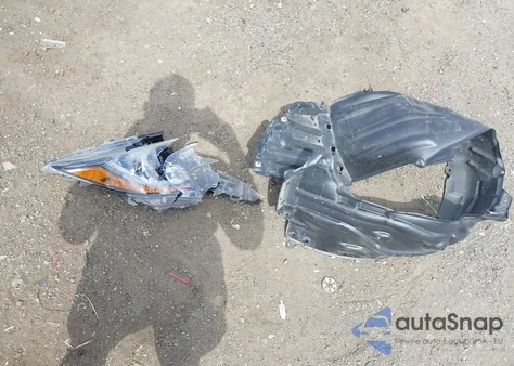 2021 Toyota Corolla Le z USA, uszkodzony, nr VIN 5YFEPMAE5MP243866